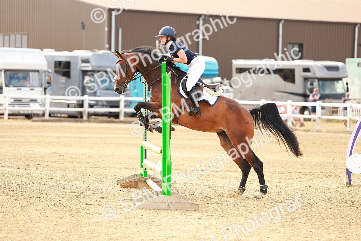 SBM_002014 - Class 8 - Clear Round