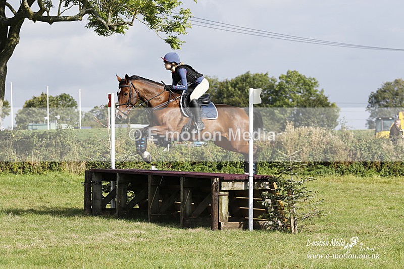  WWHT 171021 2941 - Intermediate (0.90m)  17/10/21