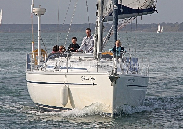 091026 SOLENT STAR IMG_5074 - Sailboats - monohull
