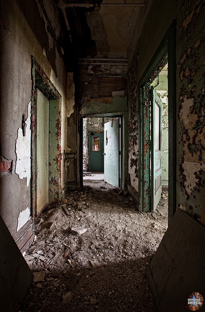 Lackawanna Steel (Lackawanna, NY) | Administration Hallway - Lackawanna Steel (Lackawanna, NY)