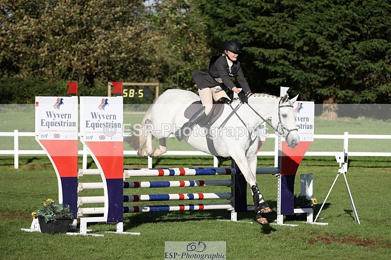 231022-153602-29844 - 509-WOODLANDS.SILVER.CLOUD-Karen.Cowling-TrotUp+SJ