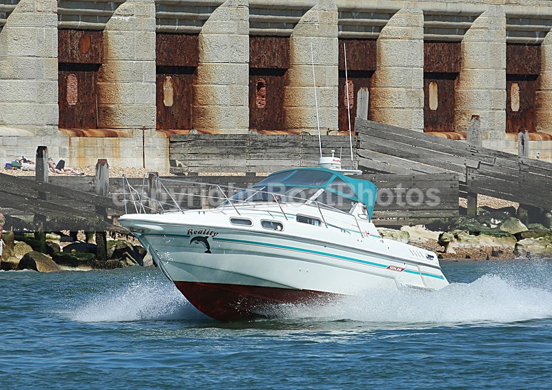 130506 REALITY SEALINE S250 WT7A1076 - Motorboats - Open