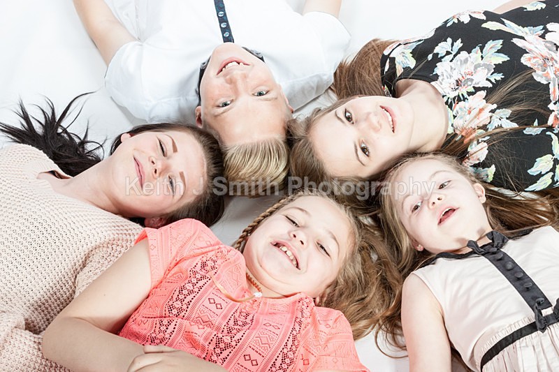 1SKJ7127 - Darren, Kirsty and family.