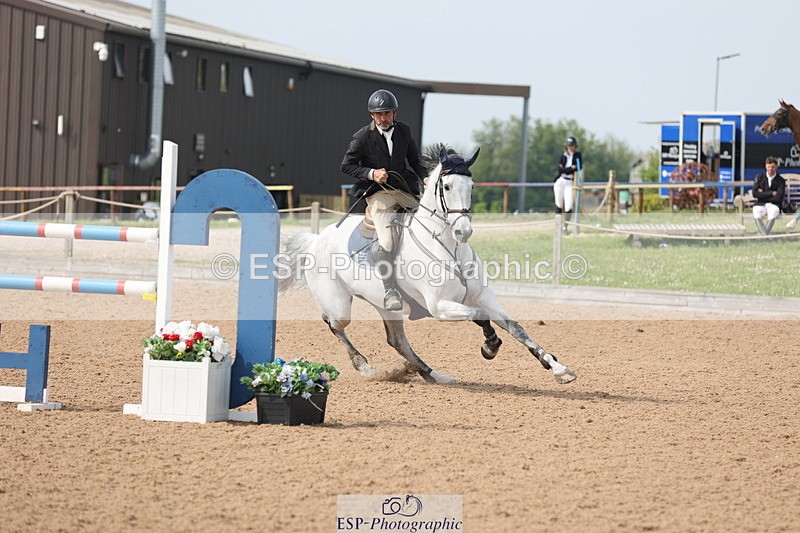 240511A-160012-14887 - Cls 36 National 1.30m Open