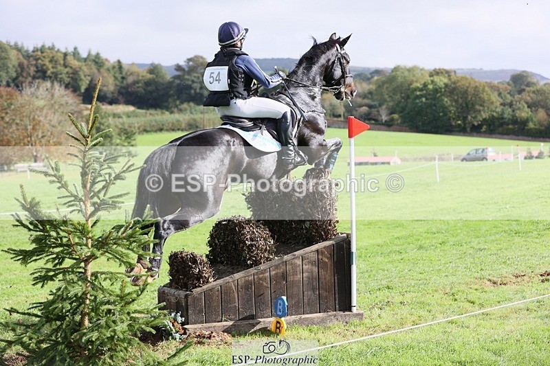 231020-115116-06830 - 054-PORSCHE-Coco.Lanni-XC