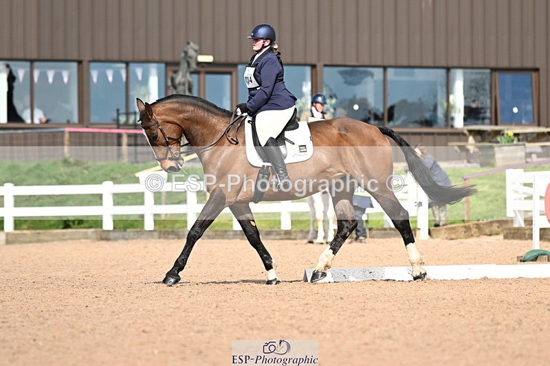 240324A-133736-03707 - Novice 27, 12.30 to 13.50