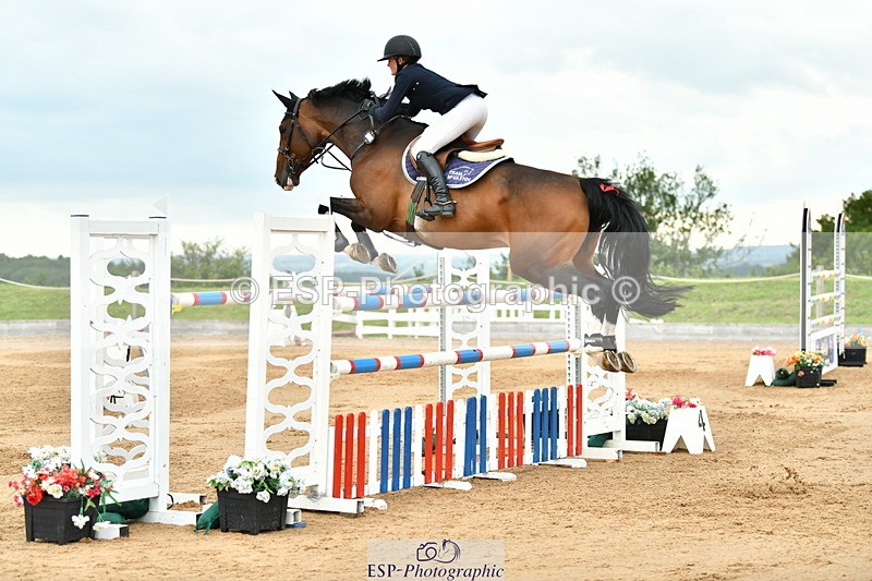 230720A-155845-04115 - Cls 9, 2 Star Big 1.40m Start to break