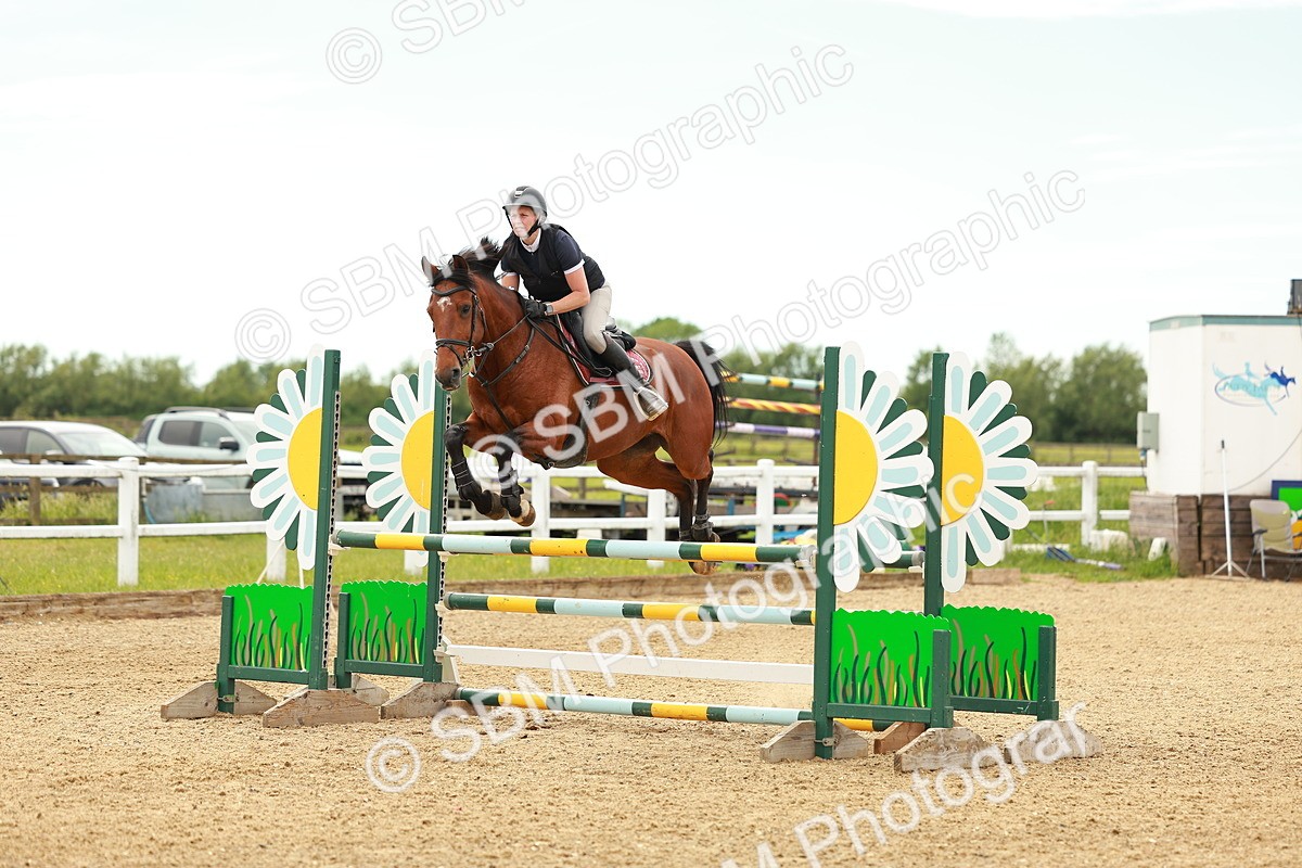 SBM_002162 - Class 4 - Senior Newcomers - 1.10m