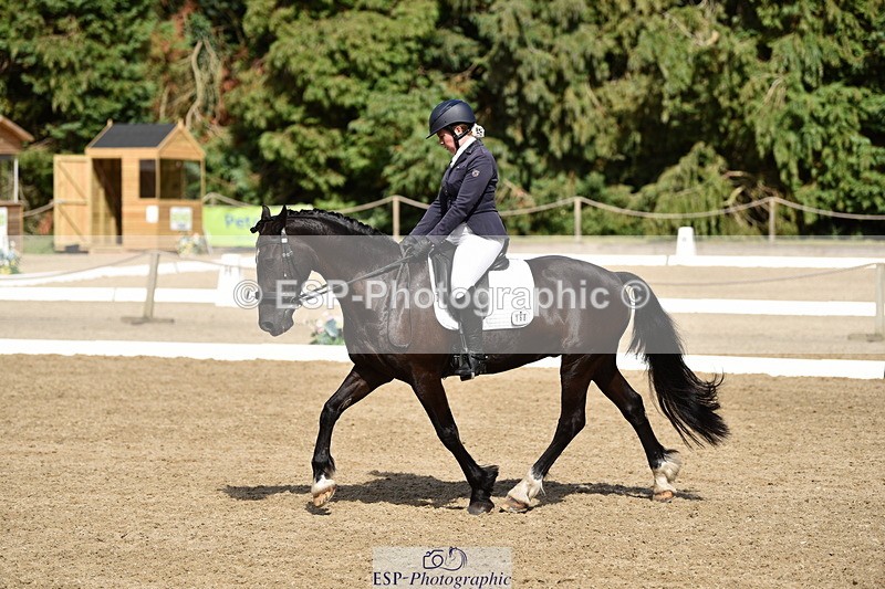 140110A-045538-12323 - 168-Samantha.Pring-Tongwynlais.Moon.Dancer