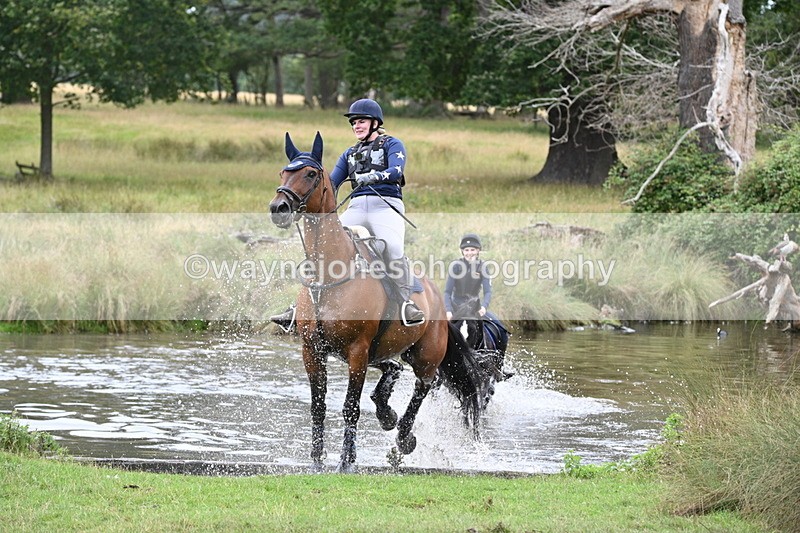 WJ7_2625 - Time at Water 11:37 to 12:13