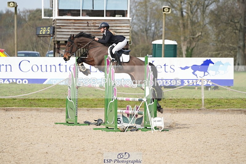 260322A-140510-01908 - 13 Foxhunter 1m 20 Open