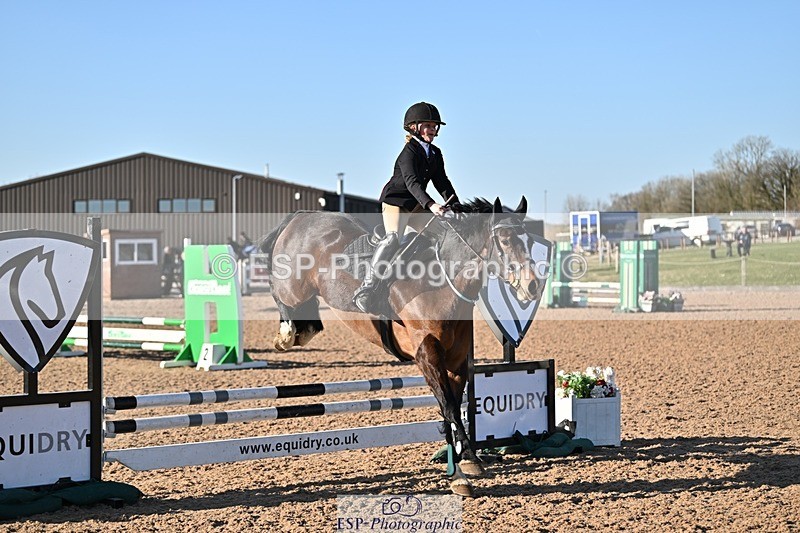 250401-172945-00449 - 70cm classes