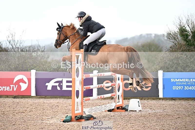 251206-133919-01152 - Cls 13 Snr Foxhunter and 1.20m