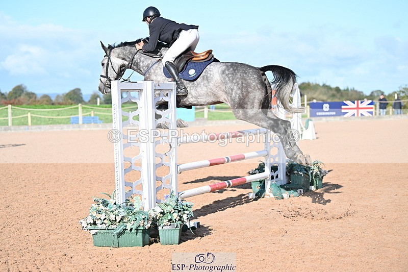 231014A-102353-04082 - Cls 18 Newcomers & 1.10m Open