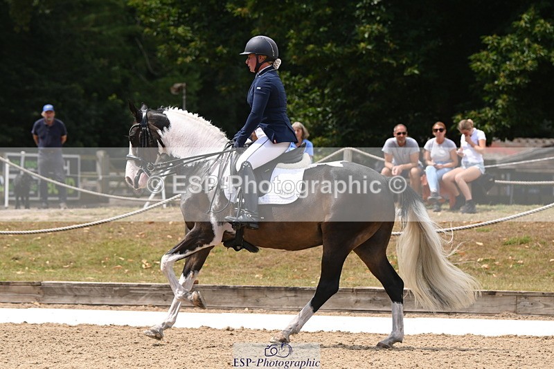 250720A-123954-10431 - 164-Dominique.Kinnaird-Perry-Pallas.Vanquish