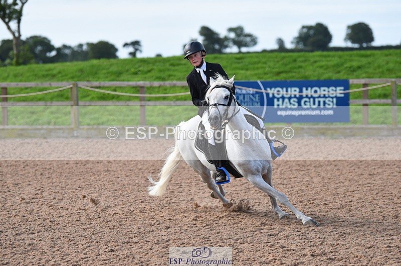 230716A-091346-01858 - Cls 32 Stepping Stones 128cm & 138cm