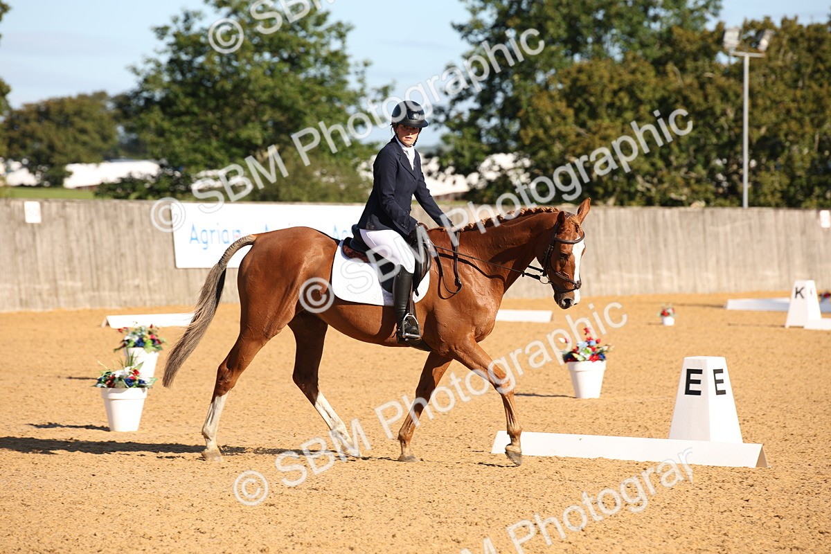 SBM_01837 - D2 Small Tour Championship Intro C