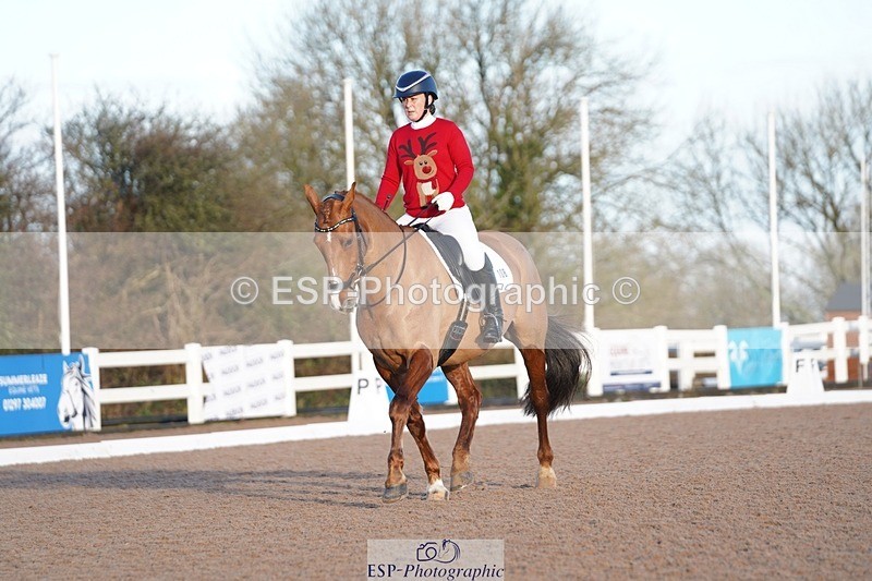 241214-102944-00178 - 108-Pippa.Knight-KFS.Boston.Burglar