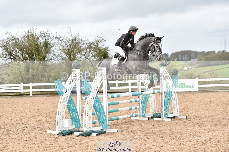 240327A-123248-00400 - Cls 4 Newcomers and 1.10m Open