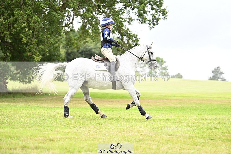 240825X-163243-37546 - 80cm XC 16.30 to 17.30