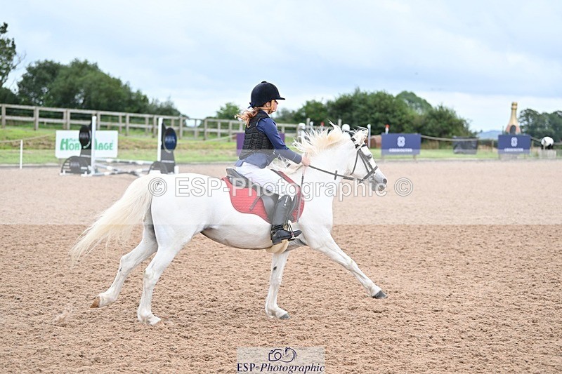 240813-160224-00140 - Clear round & 60cm