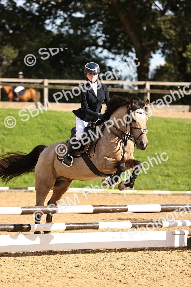SBM_49059 - J9 - Junior Pony 70cm Championship