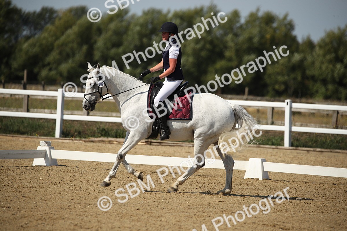 SBM_004250 - Class 11 - Novice 5 - 10.24-11.20