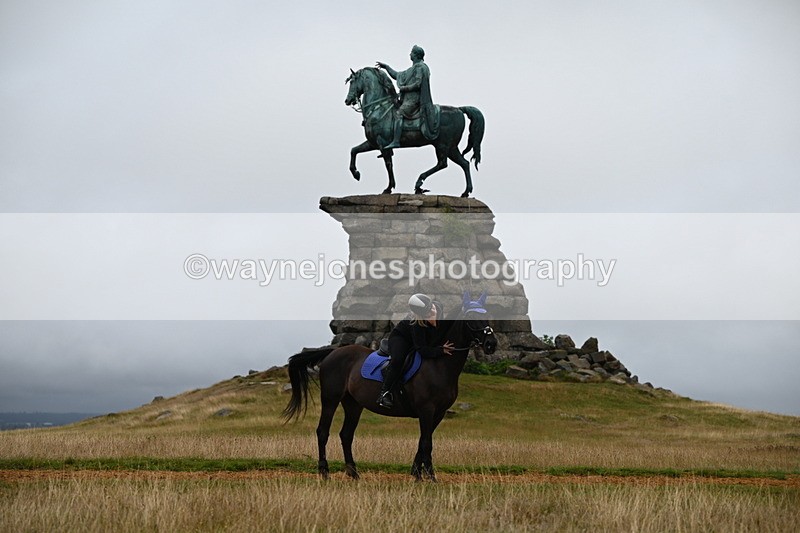 DSC_2196 - Time at Statue 12:13 to 12:32