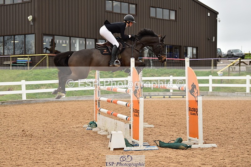 231122A-134010-00478 - Cls 5 Foxhunter & 1.20m Open