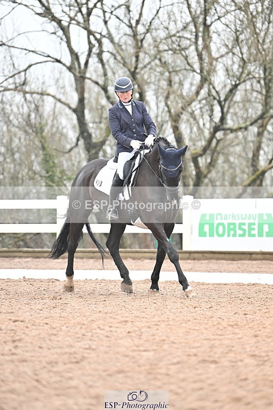 250215-135720-03964 - 228-Louise.Hutchinson-Shovern.Noire