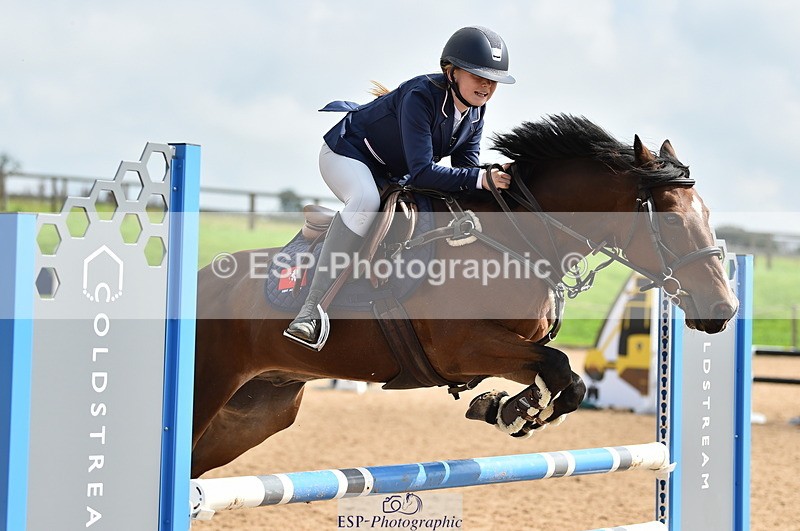 230902A-124344-01186 - Cls 3A Pony Medium 80cm