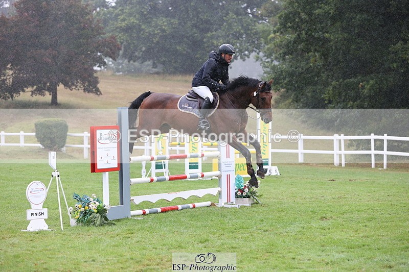 250830A-132528-06669 - Cls 16 Snr Newcomers and 1.10m Open