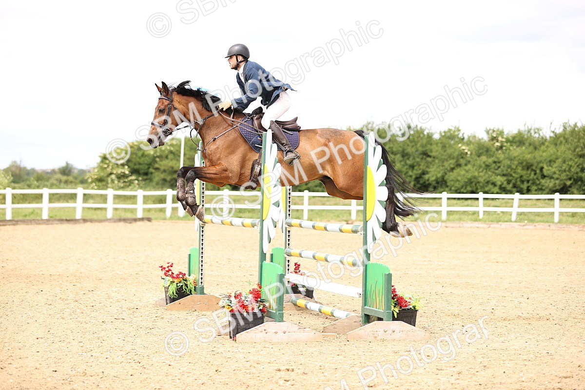 SBM_007669 - Class 19 - Senior Newcomers - 1.10m