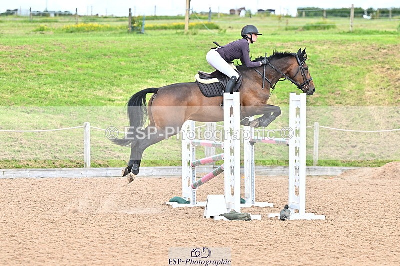 240608A-142225-02734 - Cls 5 Snr Foxhunter and 1.20m Open