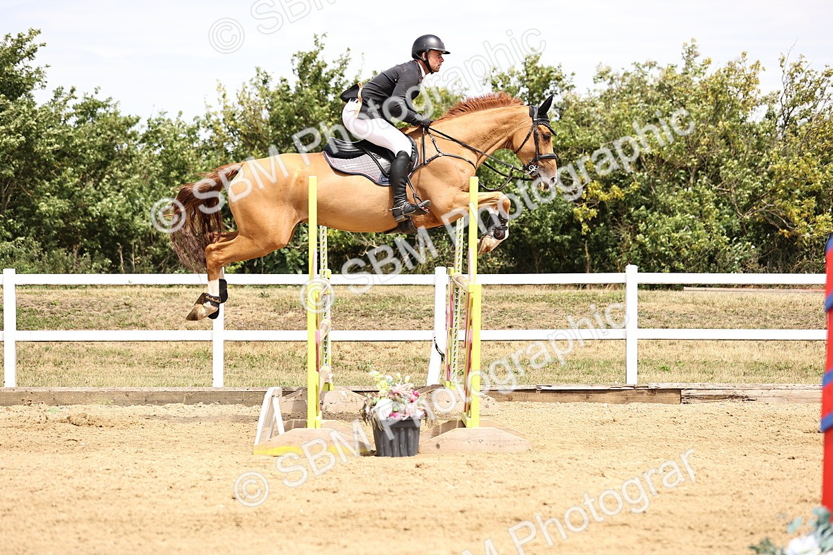 SBM_010534 - Class 9 - Senior Foxhunter - 1.20m Open