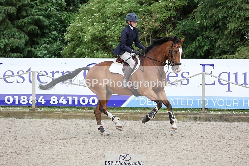 240615-130141-01474 - Cls 4 Snr Newcomers and 1.10m Open