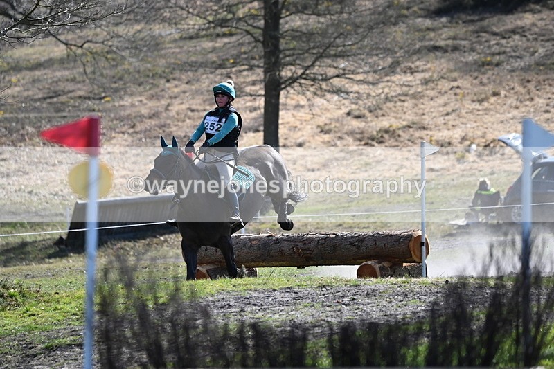 WJ6_2561 - Time 11:00 to 11:24