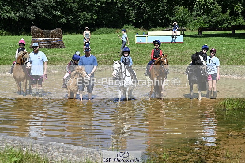 240728B-111138-01159 - Gemma's Group XC