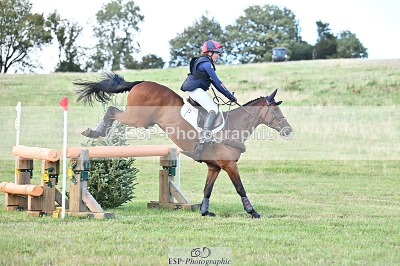 250831-174457-01305 - R-865-Kate.Honey