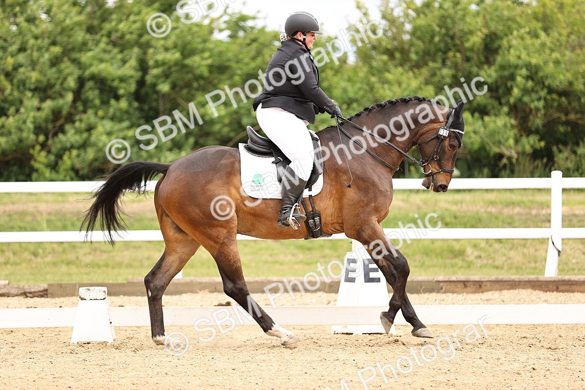 SBM_002905 - Class 2 - Novice 4 - 12.00-13.10