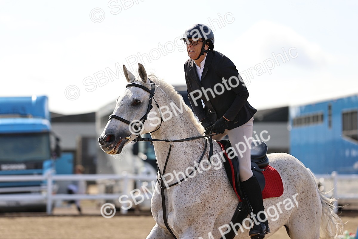 SBM_009112 - Class 7 - Senior Discovery - 1.00m Open