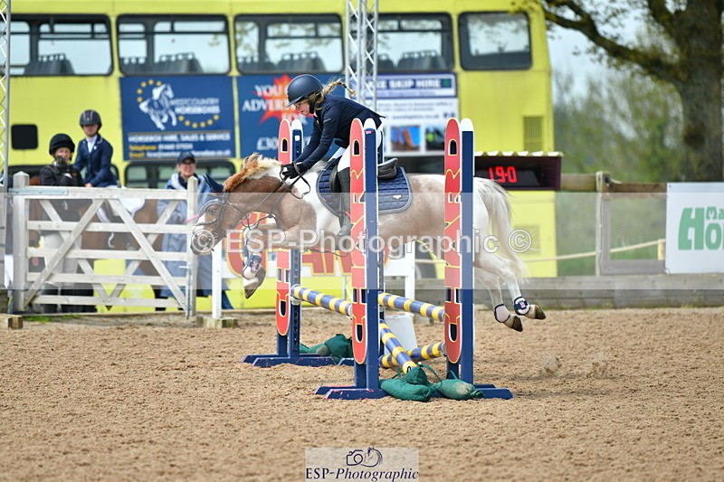 230513A-133244-01103 - Cls 34+35 Club 60cm