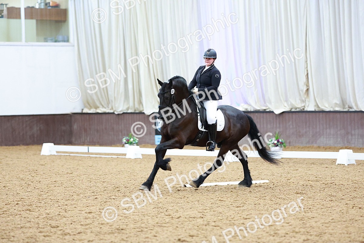 SBM_004060 - Class 12 - E2 Championship - 14.50-15.53