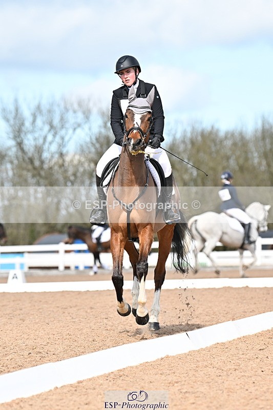 240324A-123221-02294 - Novice 28, 12.15 to 13.00