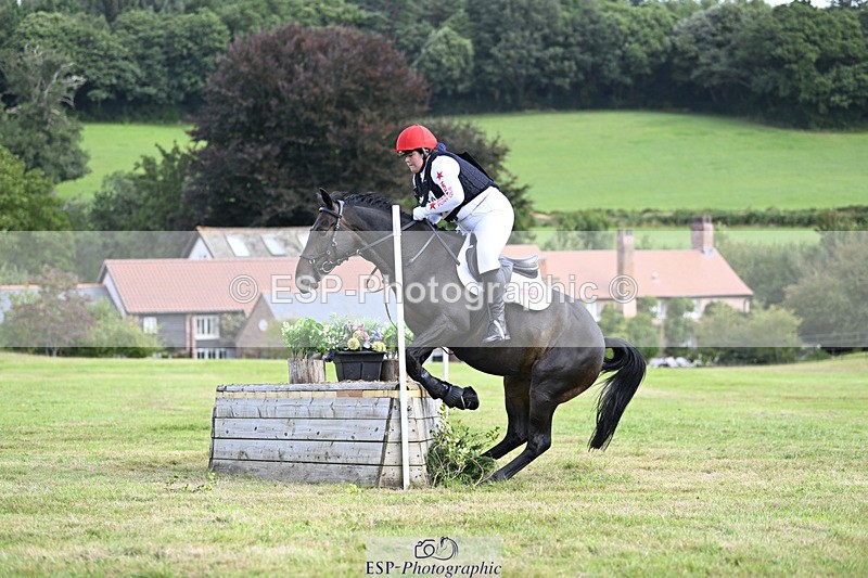 240825X-105526-31473 - 70cm XC 10.00 to 11.00