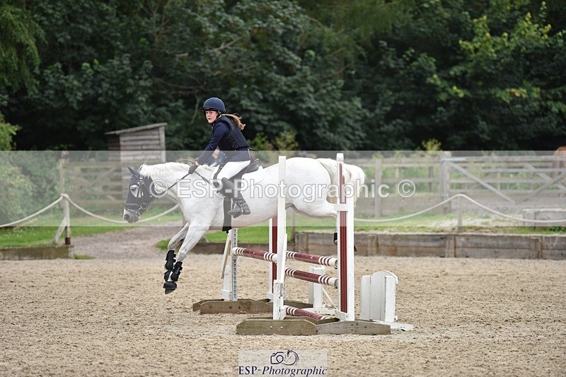 240802-110312-02576 - 80cm Round 1