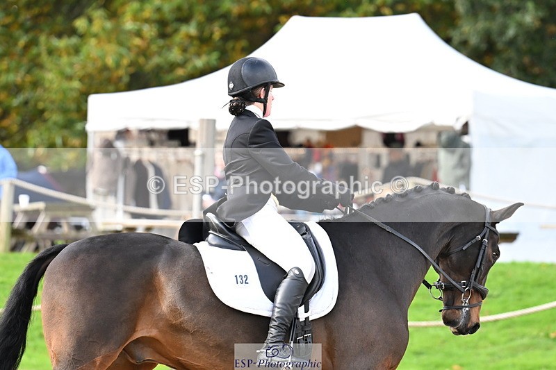 251023A-105124-01564 - B-132-Hannah.R.Jones