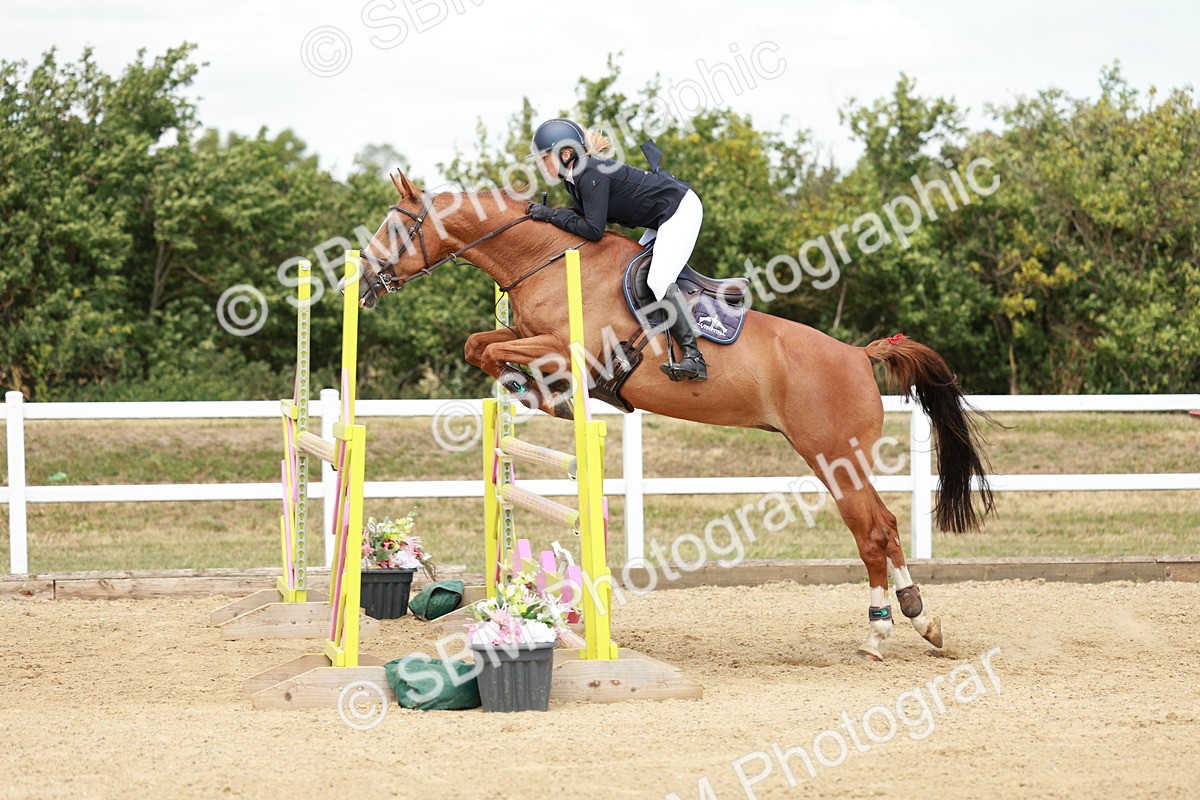 SBM_007629 - Class 3 - Senior Newcomers - 1.10m Open