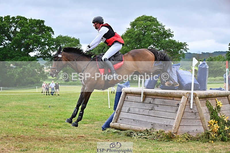 250524A-131908-10861 - B-373-Ben.Lee.Liles-FINCH.FANCY