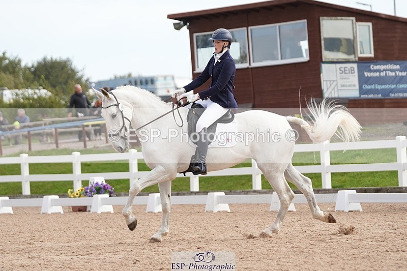 250906-101505-01457 - 002-Claire.JonesOwl.House.Rebel